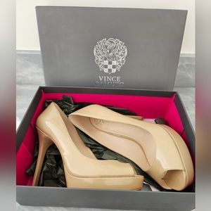 Vince Camuto nude peep toe platforms